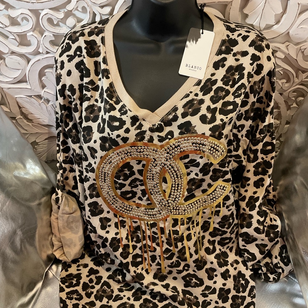 Leopard Print Blouse with Gold Accents - Picture 3 of 8